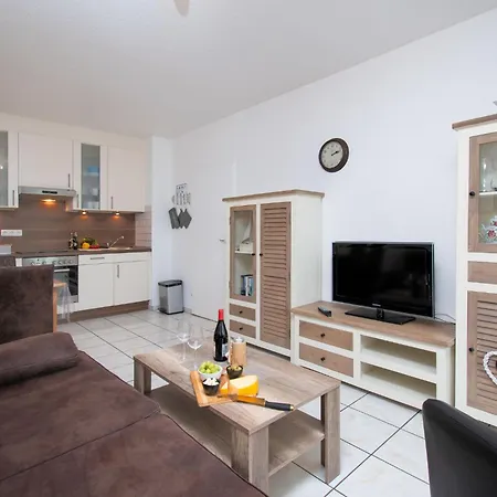 Apartment Seestern By Interhome Norddeich (Norden)